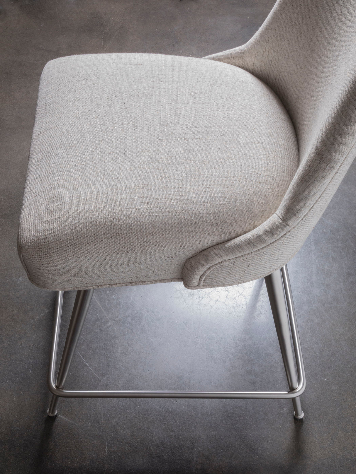 Signature Designs - Dinah Swivel Stool