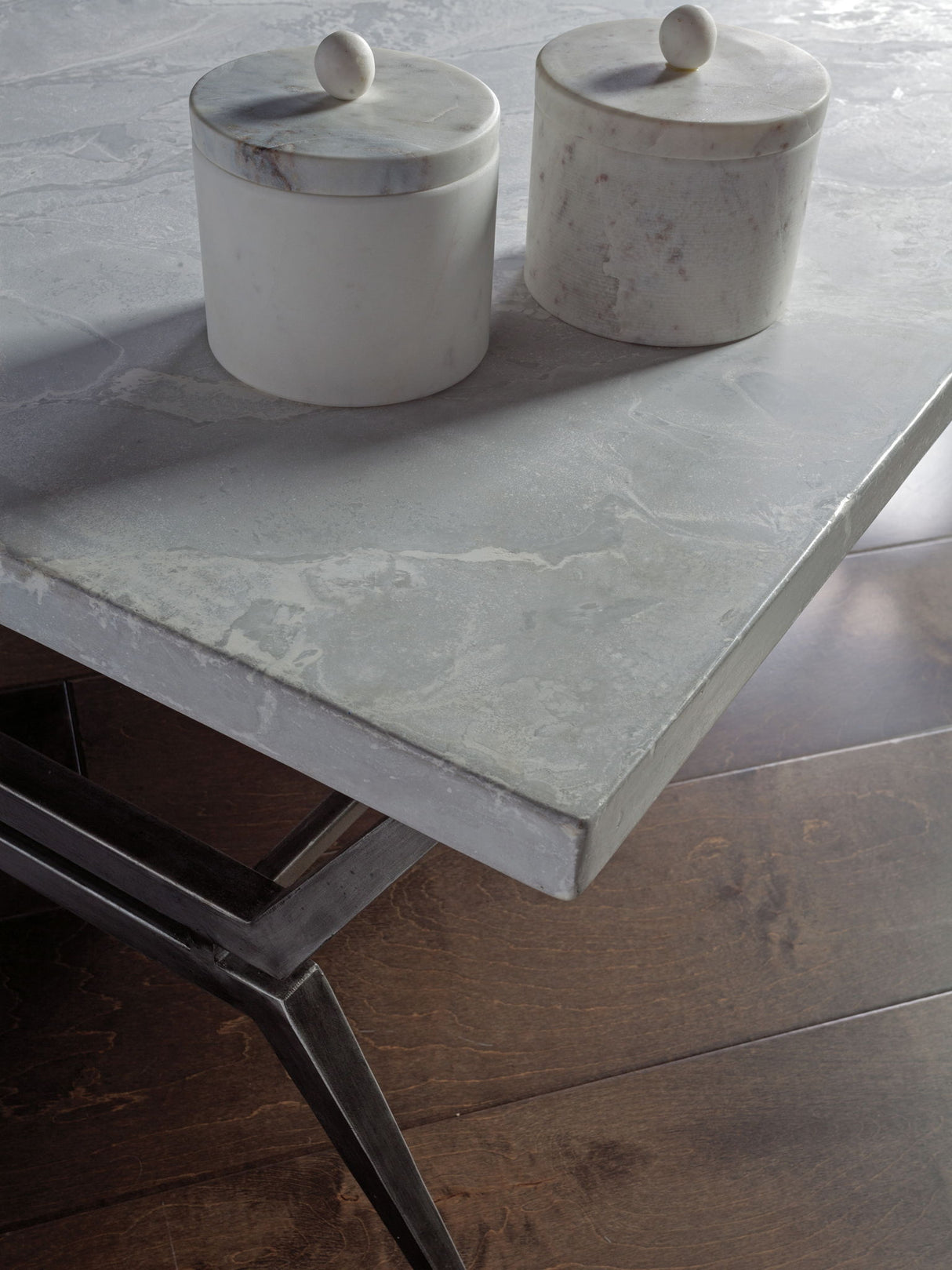 Signature Designs - Cirro Rectangular Cocktail - Dark Gray