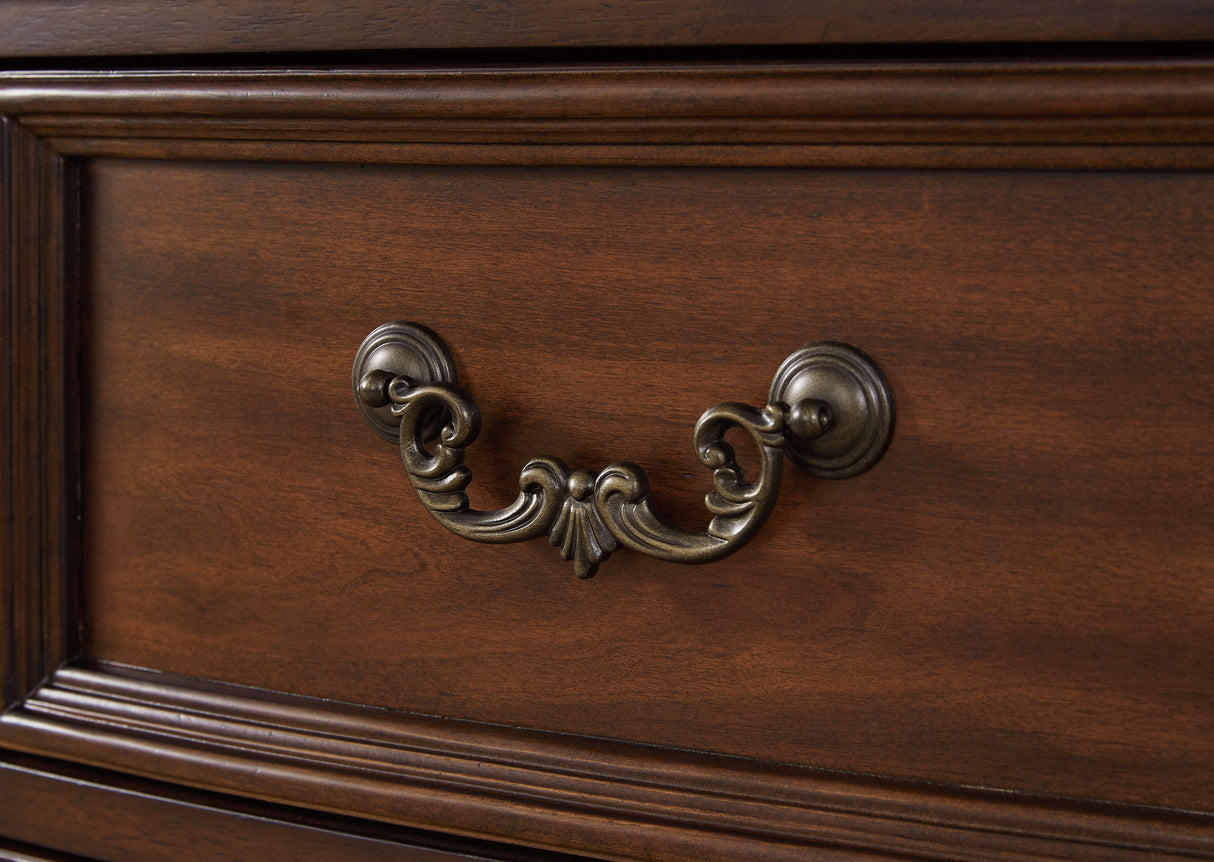 Lavinton - Five Drawer Chest - Brown