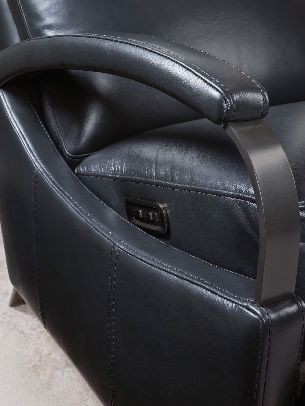 RC - Andes Power Recliner With Power Headrest