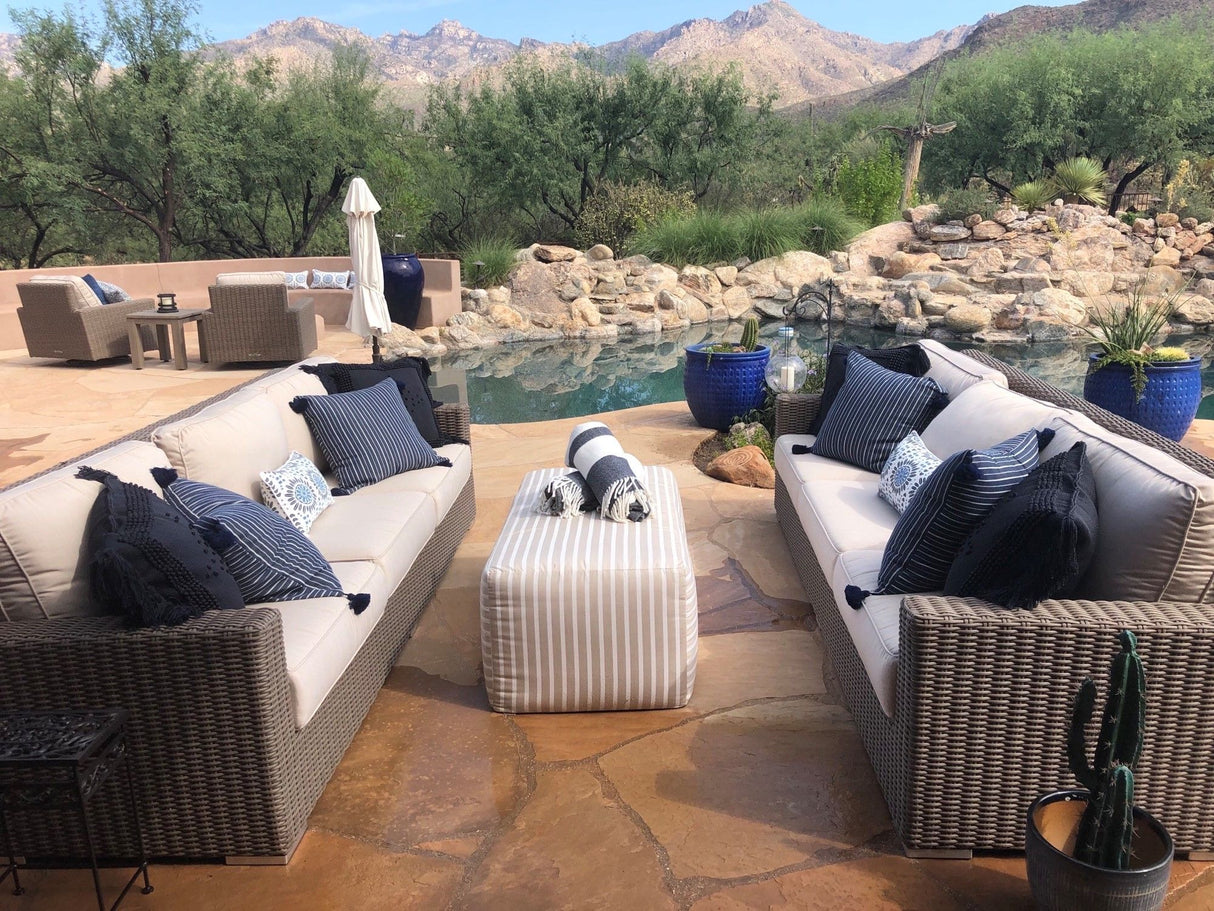 Coronado - Sofa, With Self Welt - Canvas Flax / Dark Brown