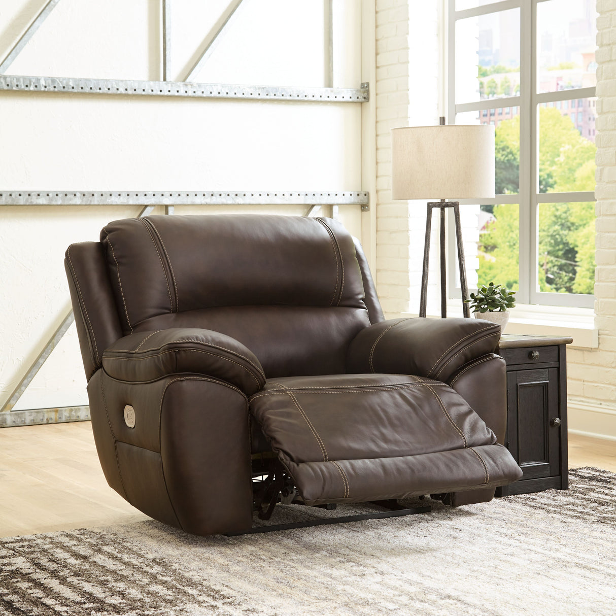 Dunleith - Zero Wall Recliner w/PWR HDRST - Chocolate