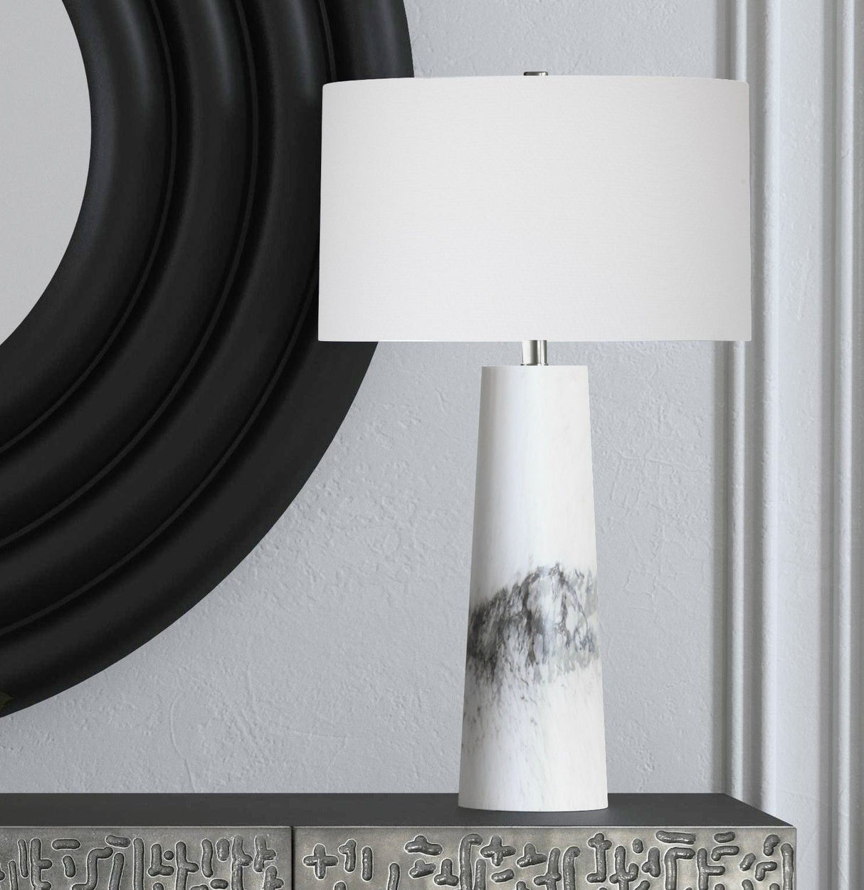 Medway - Table Lamp - White / Black