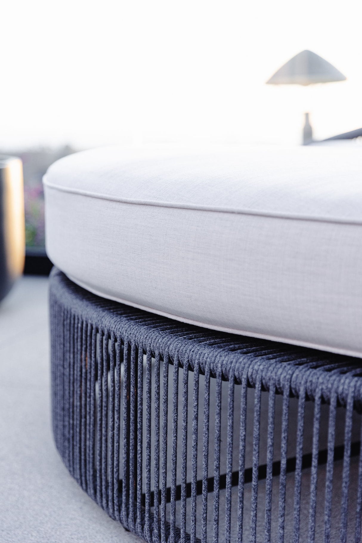 Milano - Daybed, With Self Welt - Echo Ash / Dark Gray