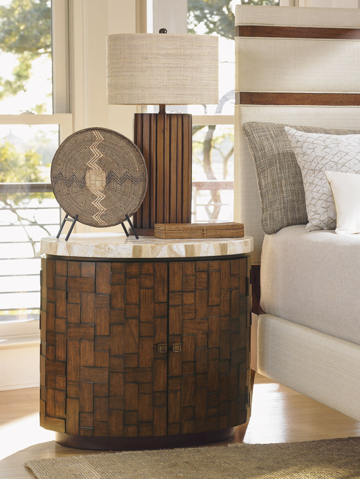 Island Fusion - Banyan Oval Accent Table - Dark Brown