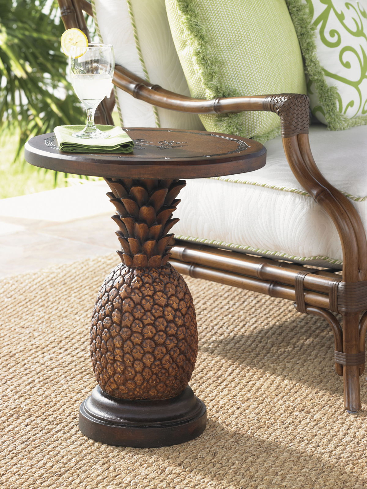 Alfresco Living - 22" Pineapple Table - Dark Brown