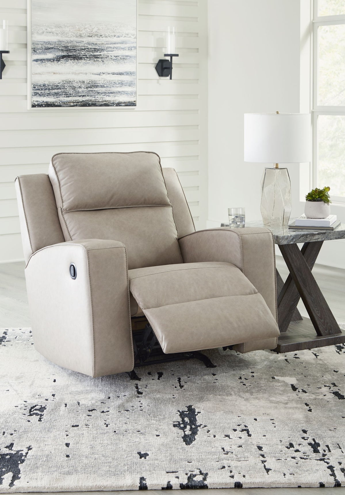 Lavenhorne - Rocker Recliner