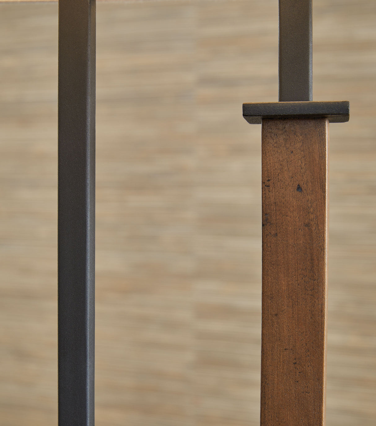 Voslen - Metal Table Lamp (Set of 2) - Black / Brown