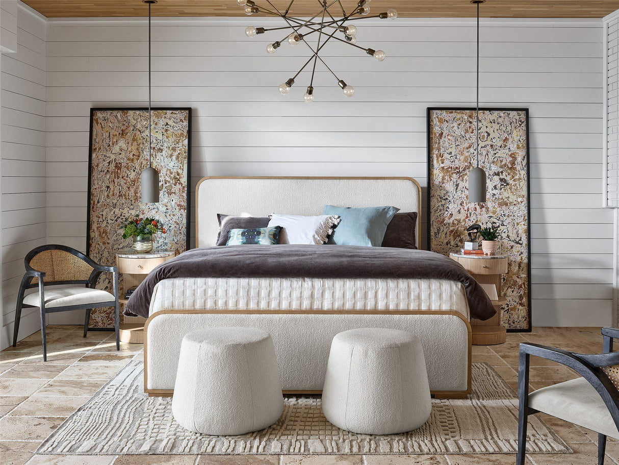 Modern - Bed With Upholstery