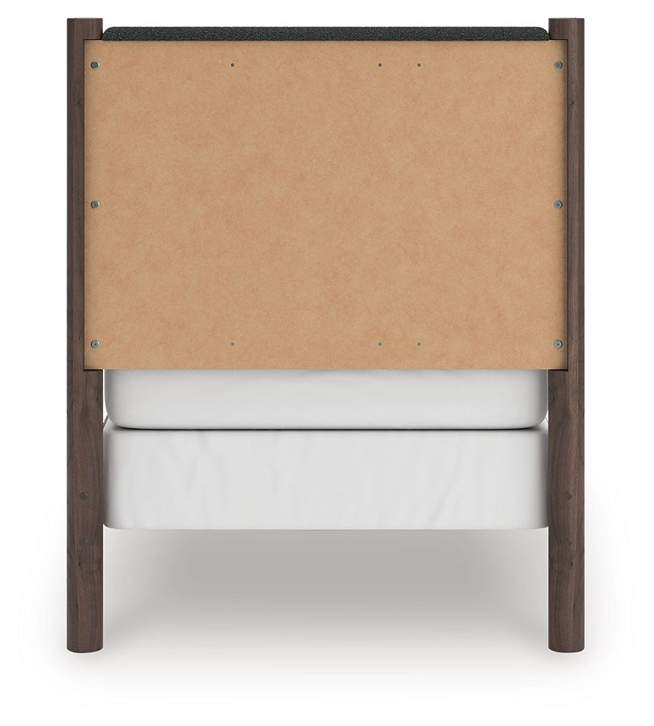 Pamytta - Upholstered Panel Bedroom Set