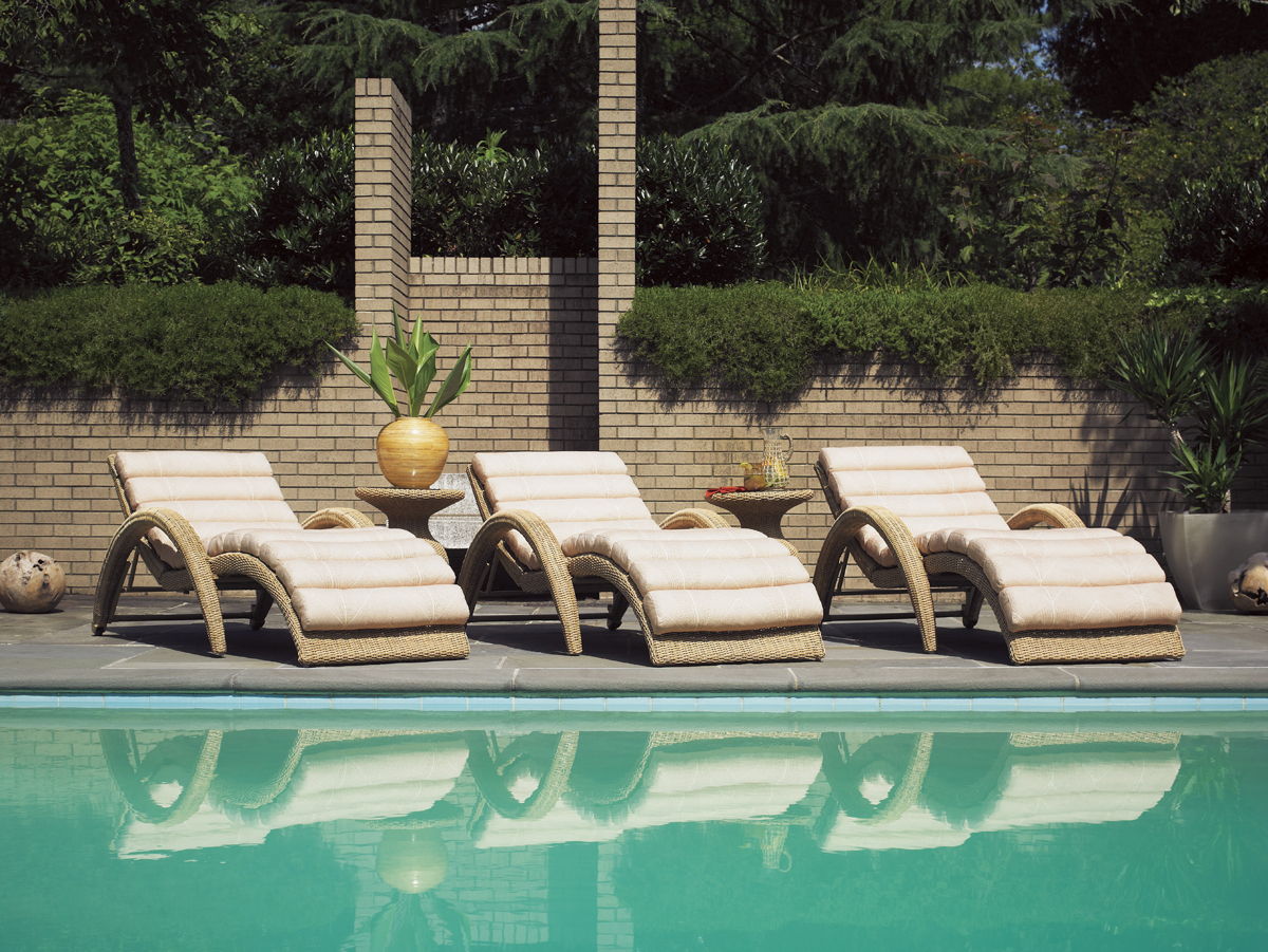 Aviano - Chaise Lounge - Light Brown / Beige