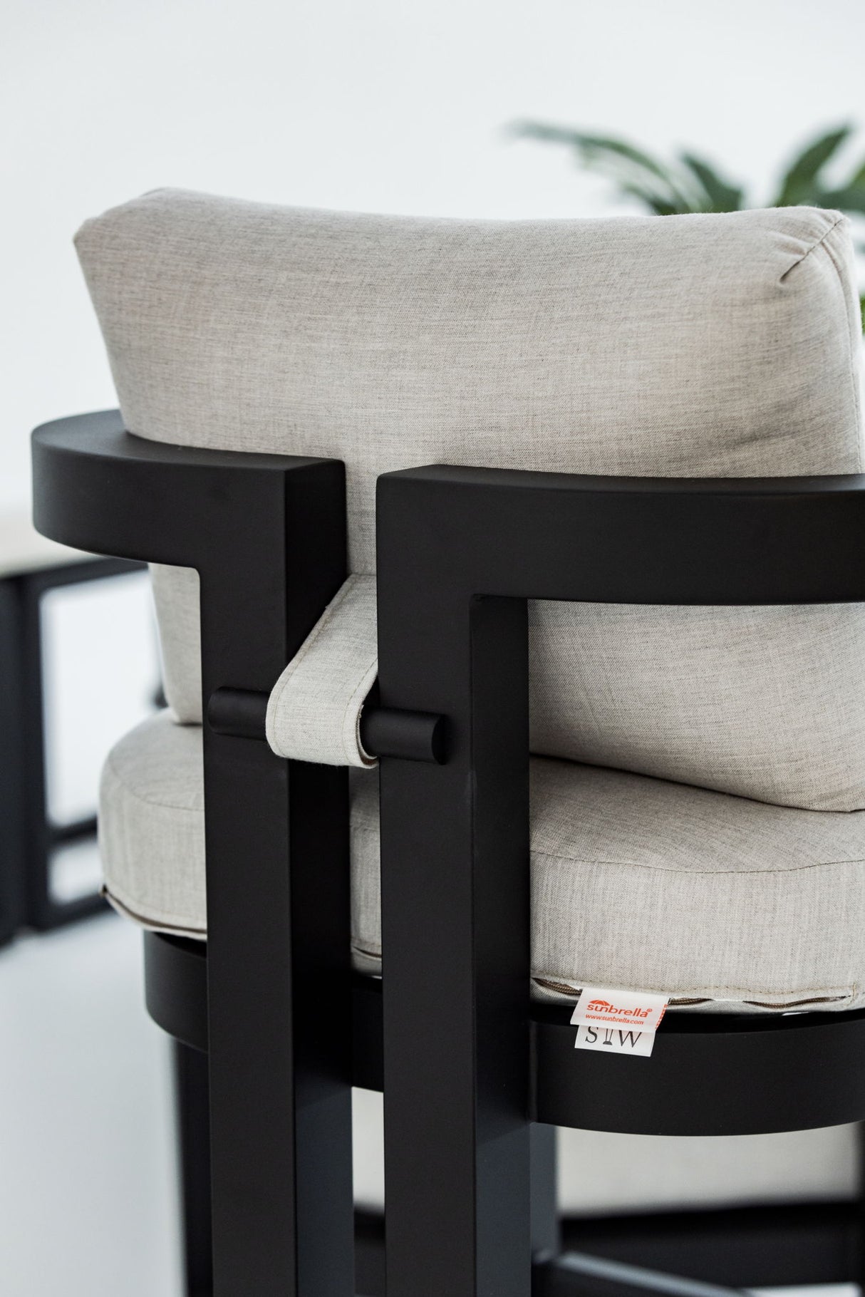 Malibu - Dining Chair - Black / White