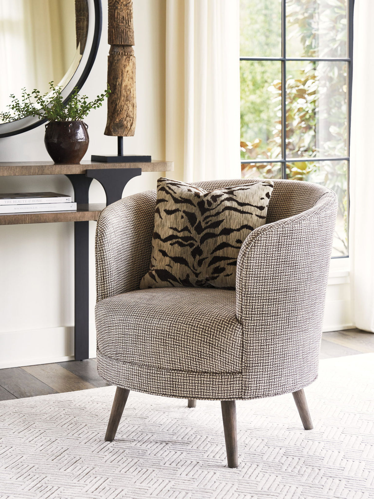 Zanzibar - Torrington Swivel Chair