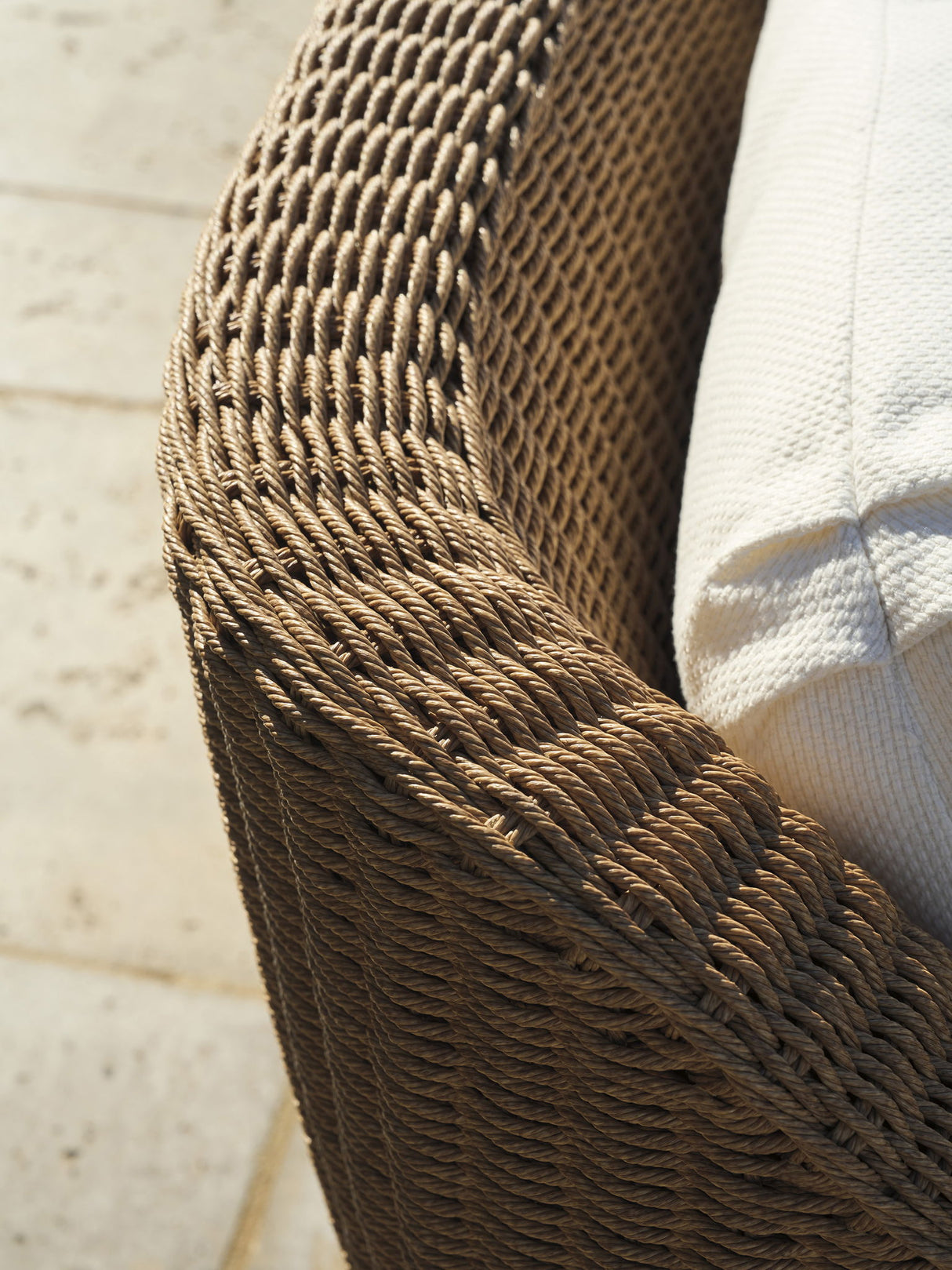 Isle Of Palms - Sofa - Dark Brown / White