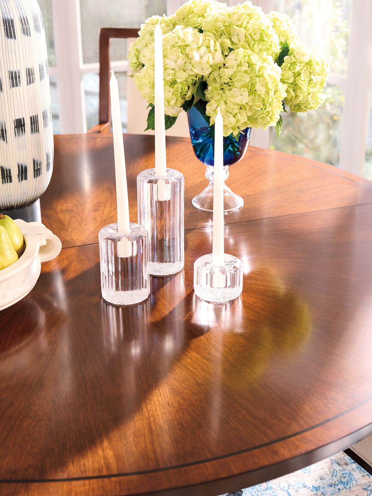 Rendezvous - Warwick Round Dining Table - Dark Brown