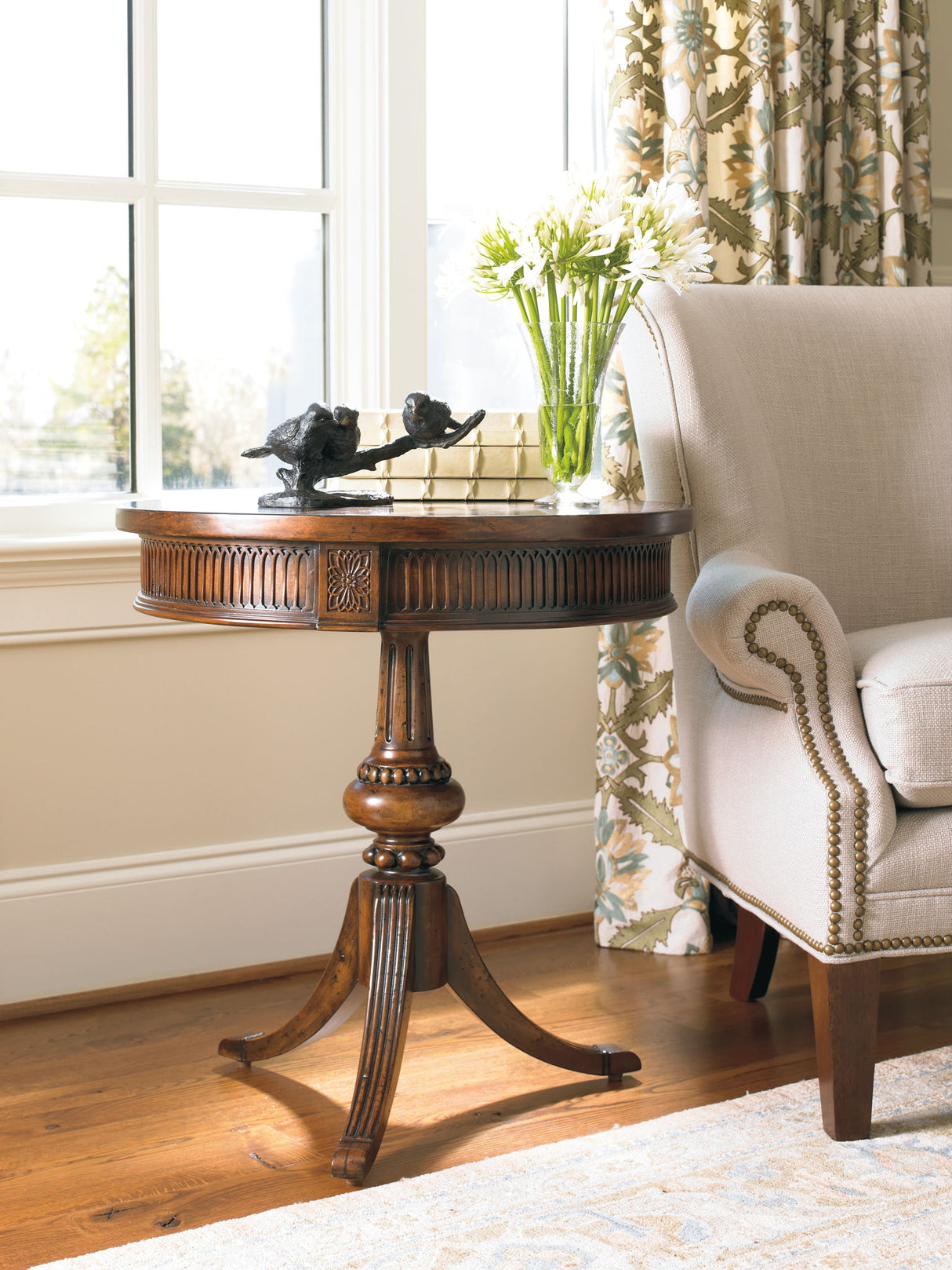 Commerce And Market - Round Pedestal Accent Table - Dark Brown