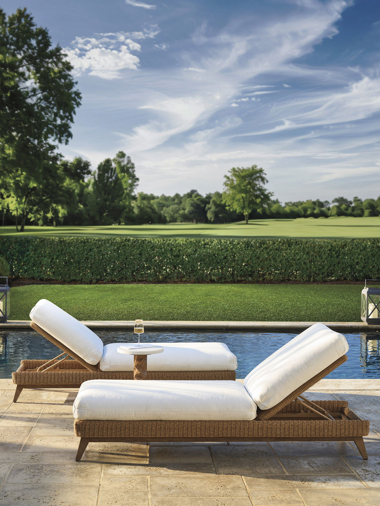 Isle Of Palms - Chaise Lounge - Dark Brown / White