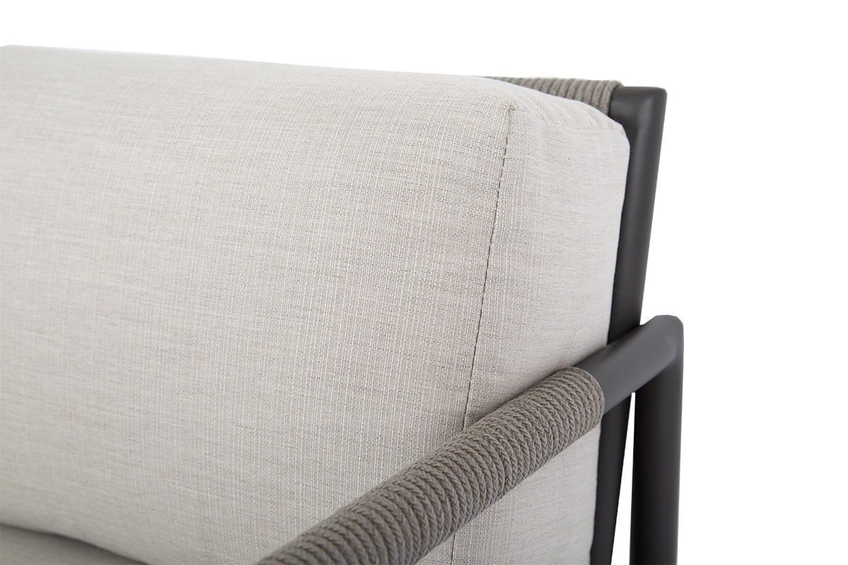 Pietra - Club Chair, No Welt - Echo Ash / Dark Gray