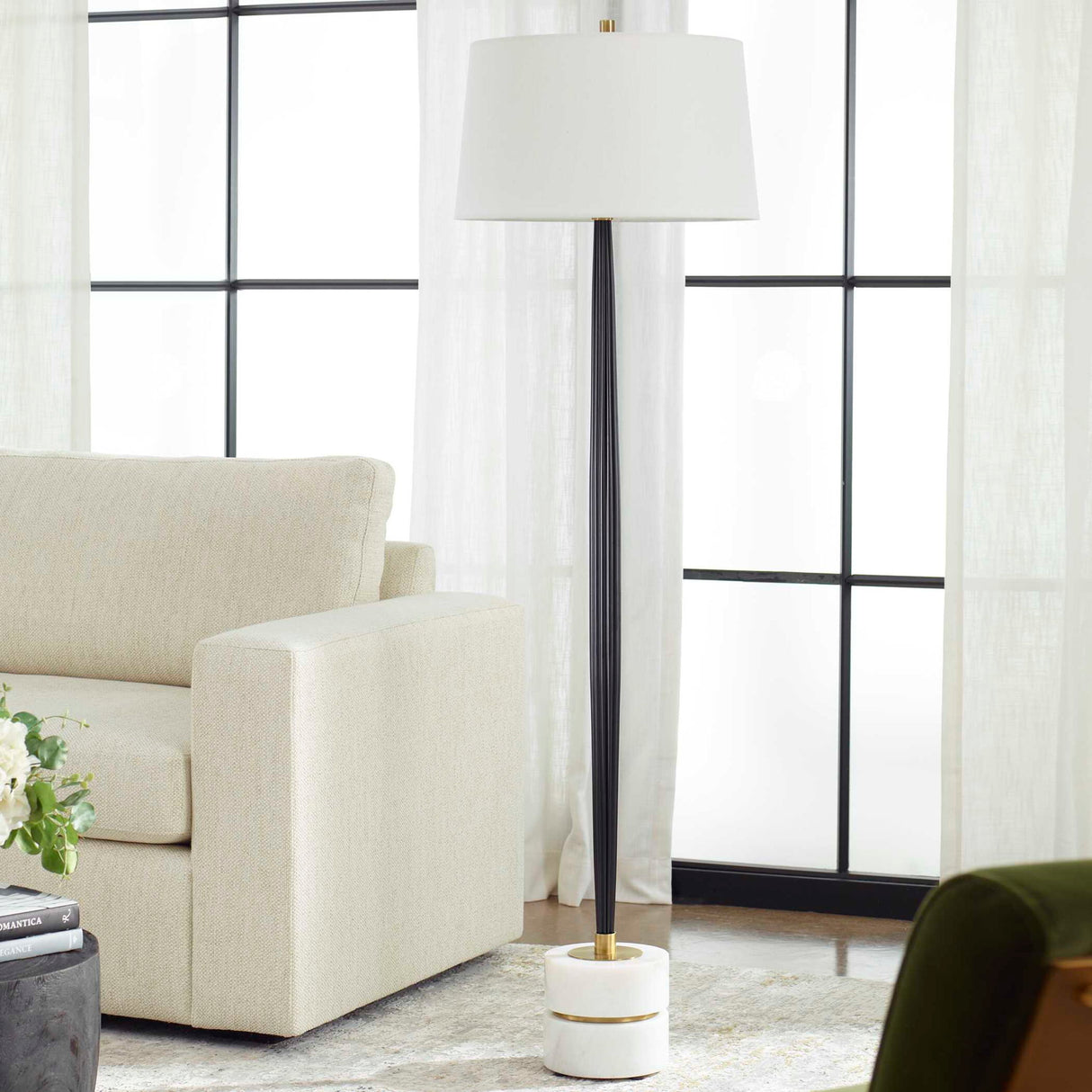 Miraz - Floor Lamp - Black