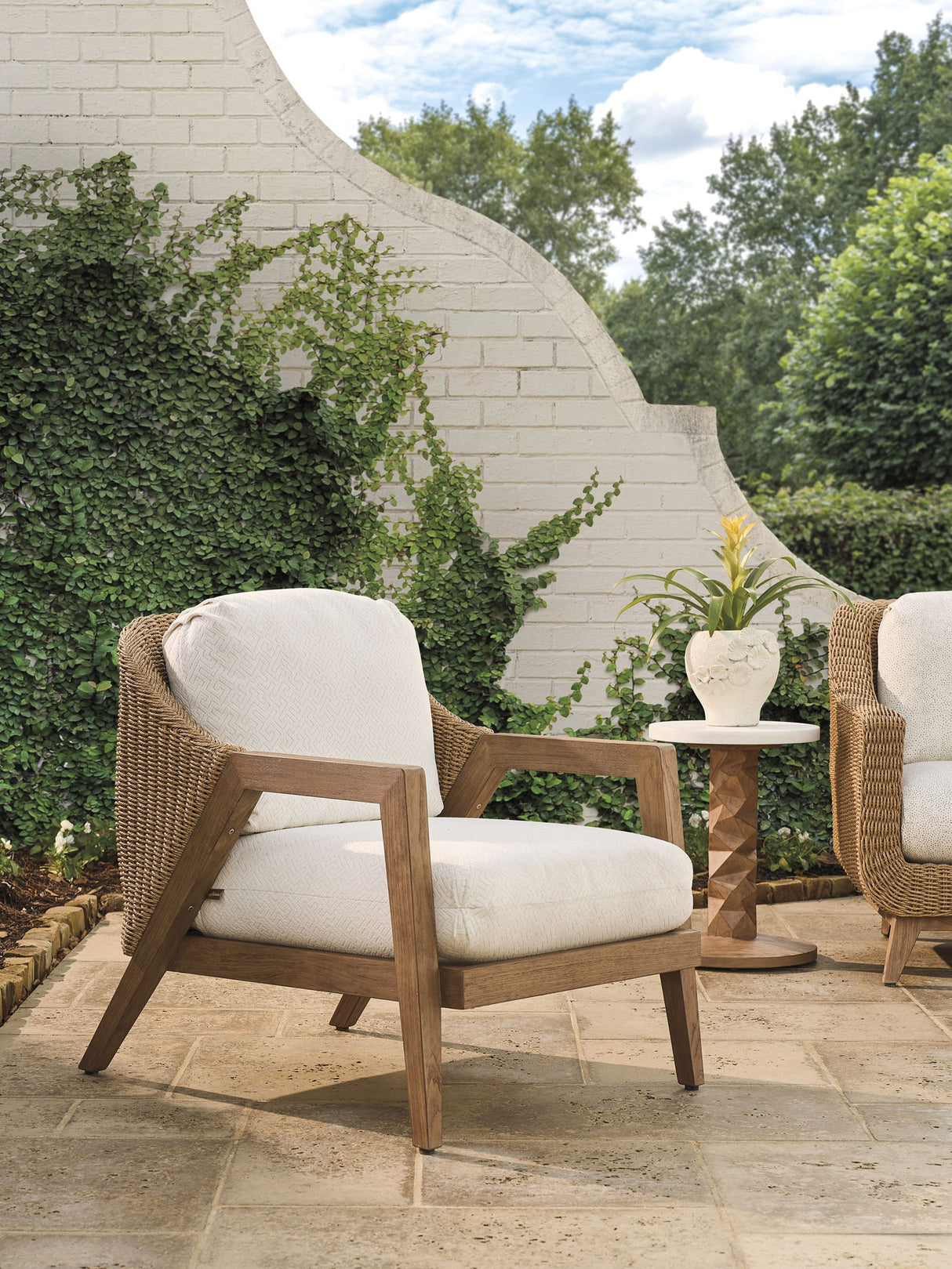 Isle Of Palms - Lounge Chair - Dark Brown / White