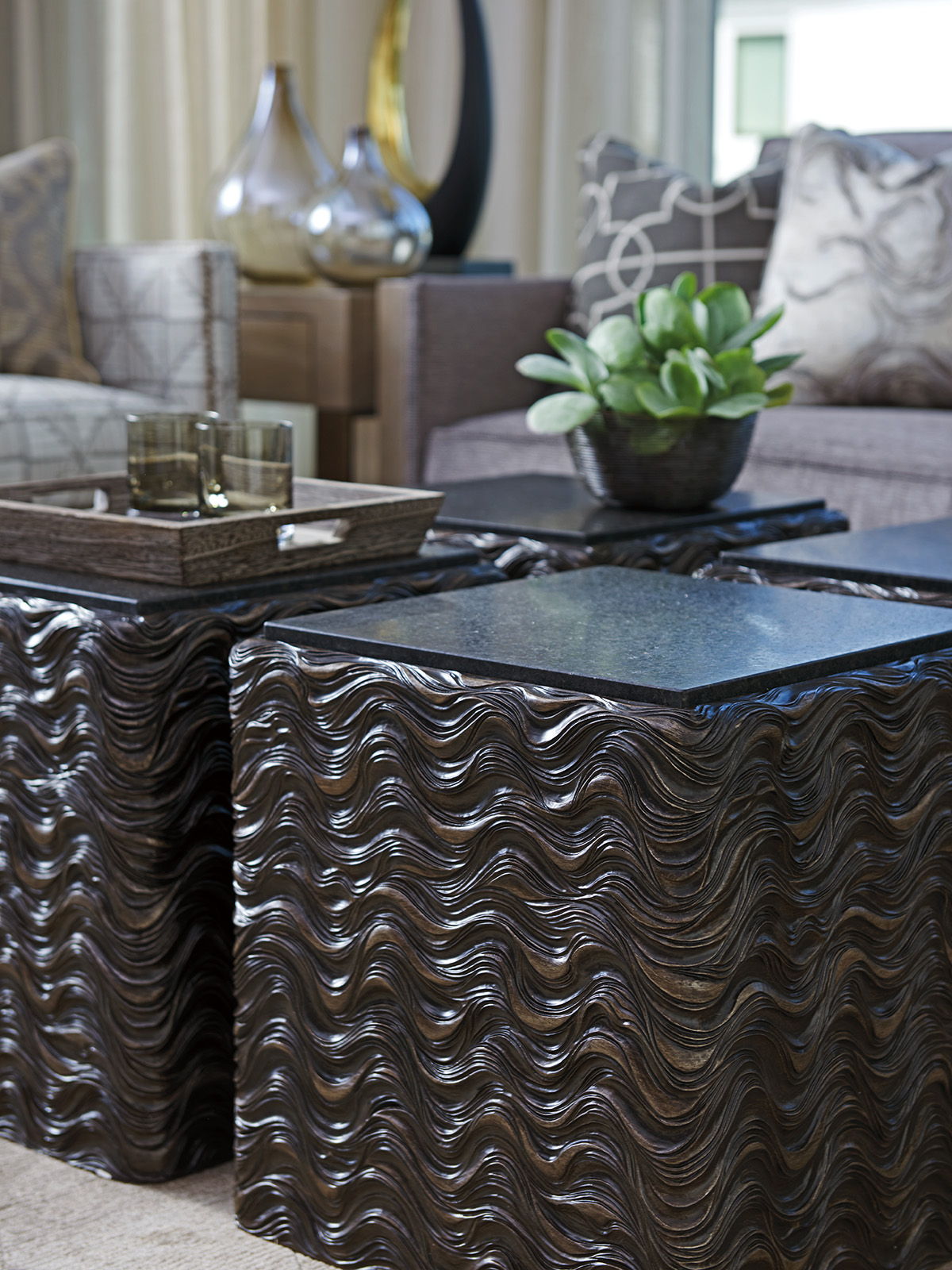 Shadow Play - Talk Of The Town Cube End Table - Dark Gray