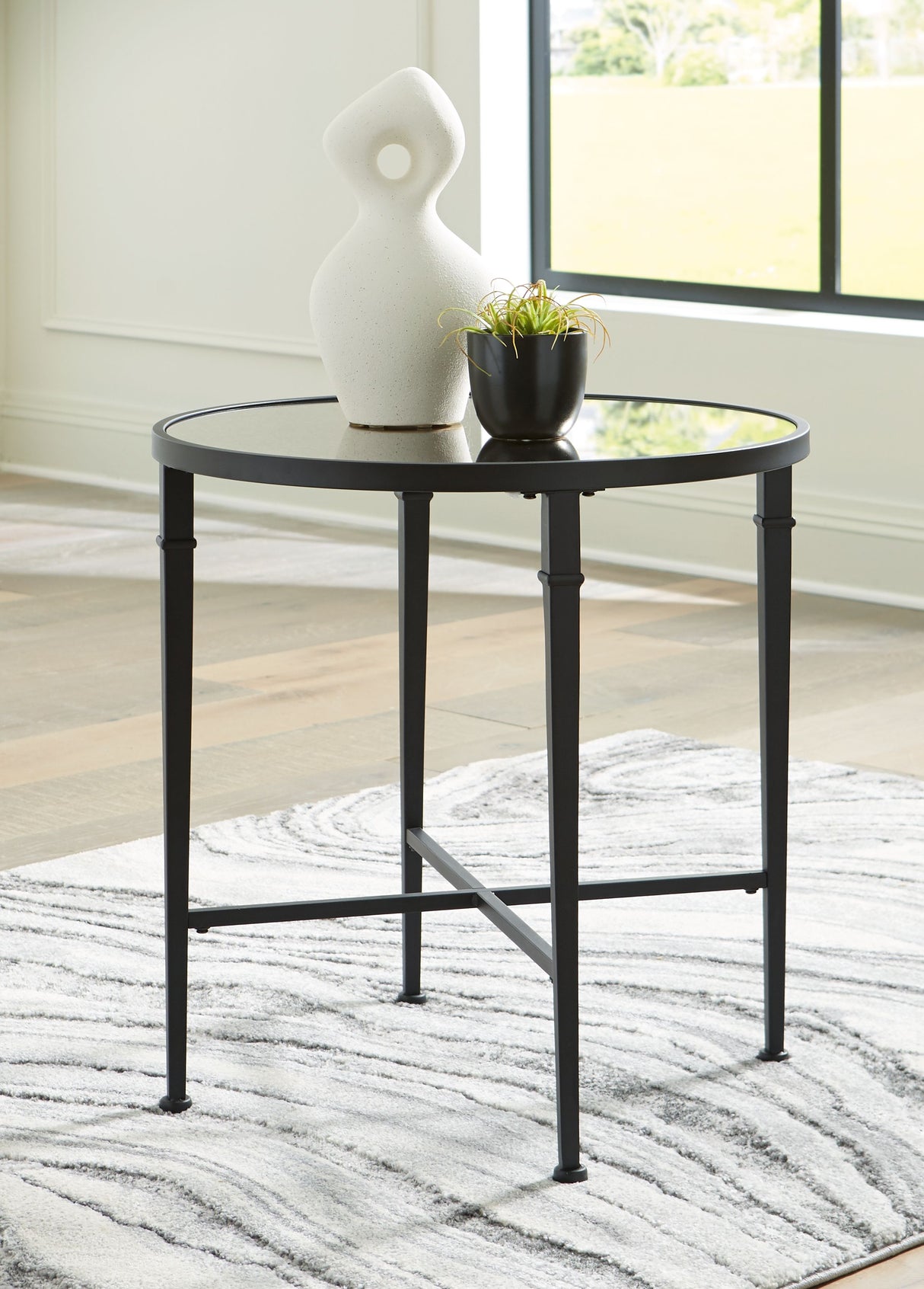 Cadeburg - Accent Table - Black