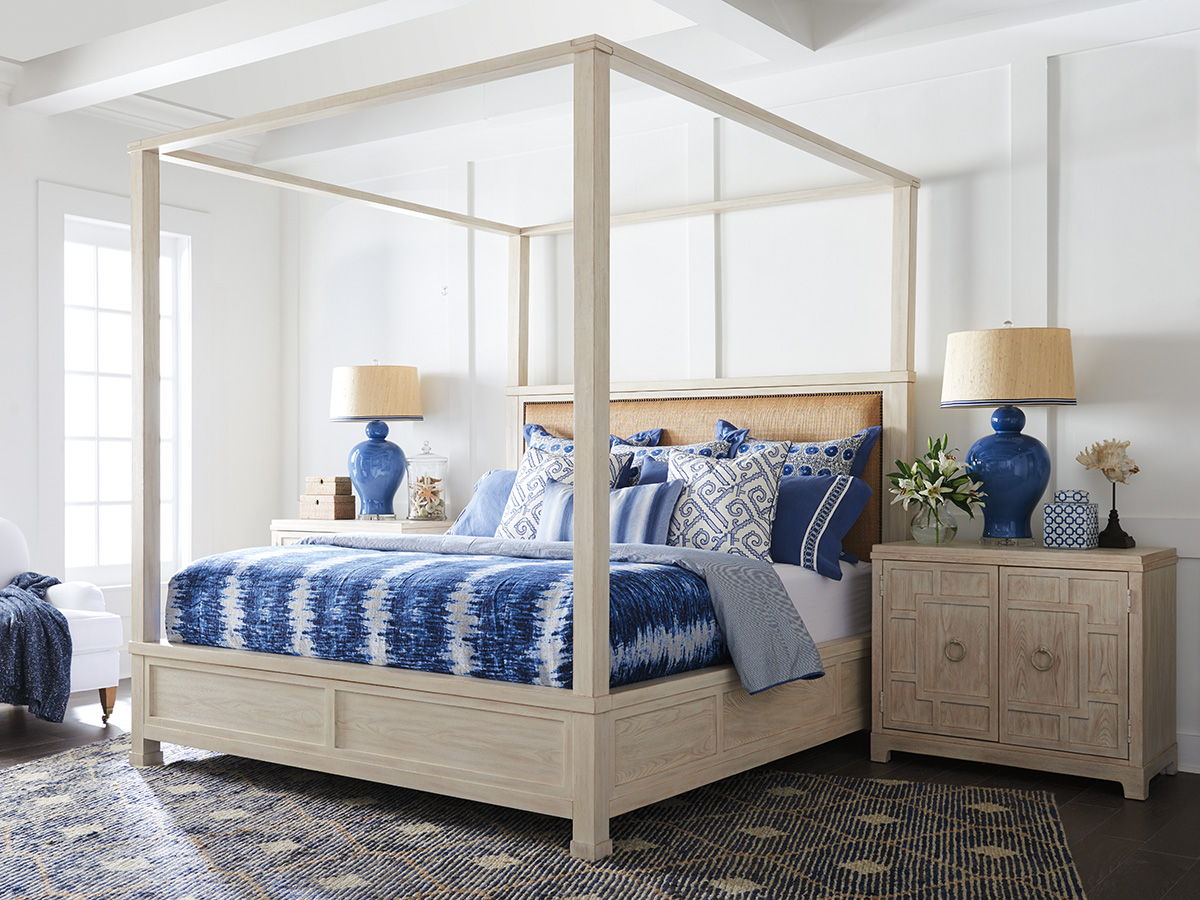Newport - Shorecliff Canopy Bed