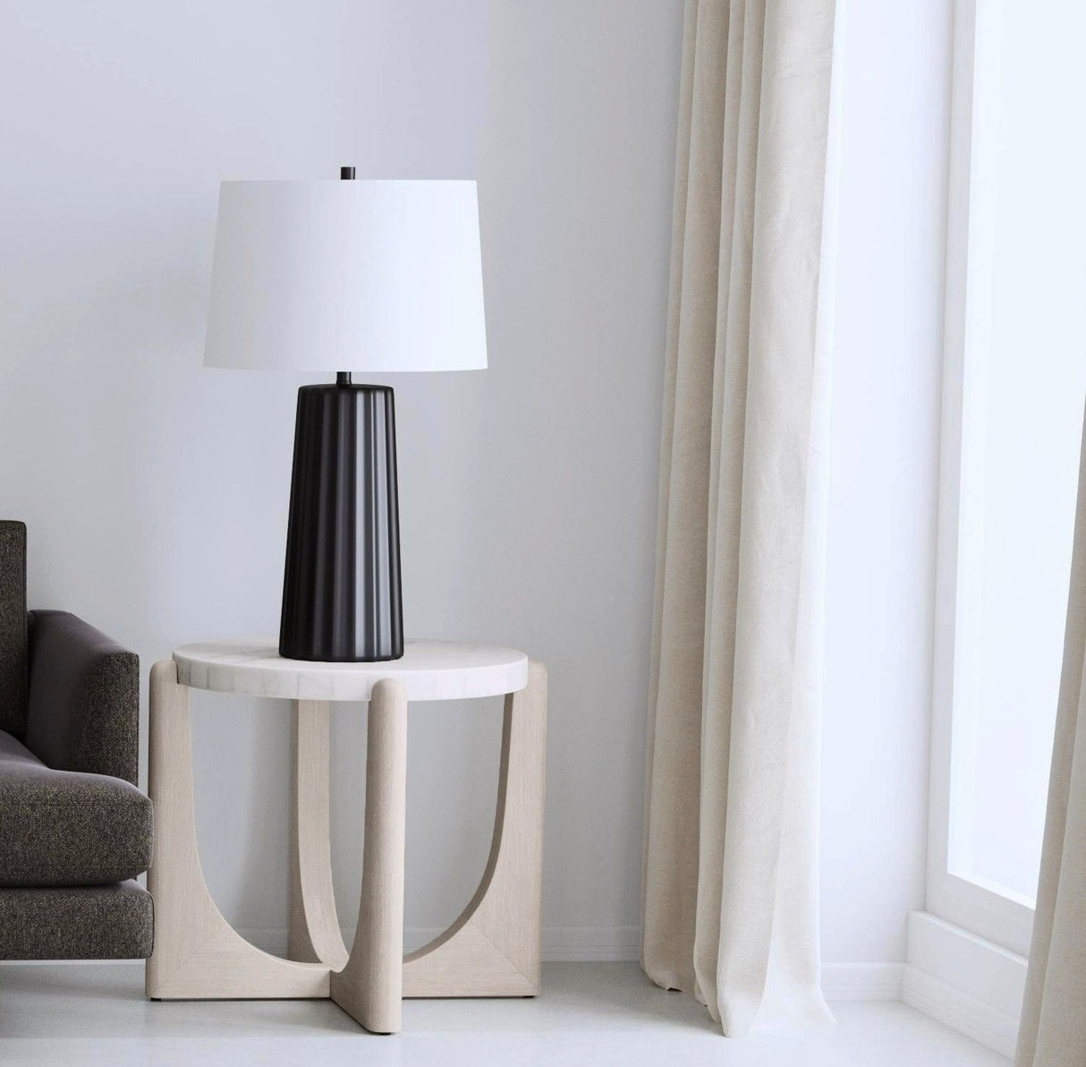 Sabine - Table Lamp - Black / White