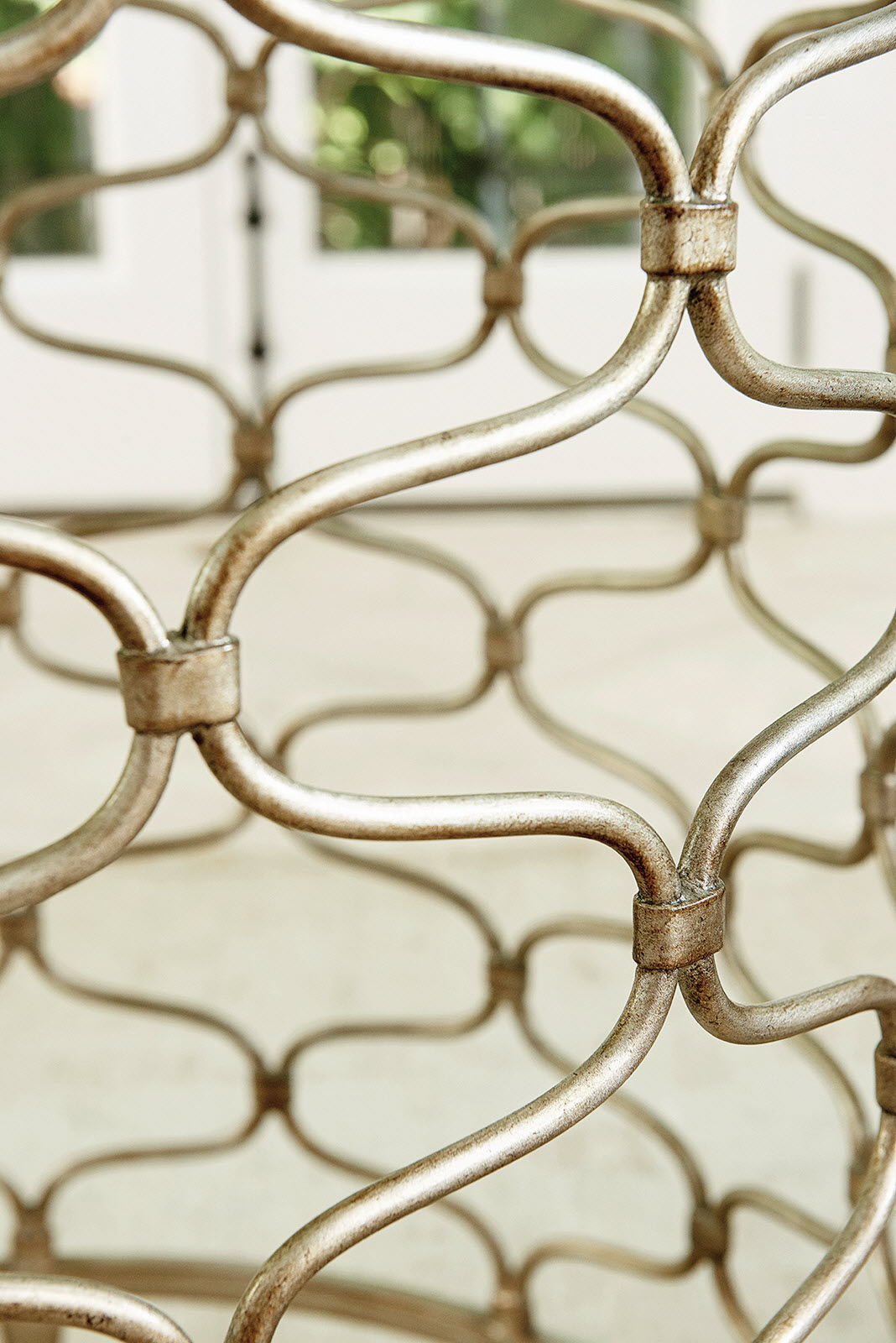 Laurel Canyon - Bollinger Round Dining Table With Glass Top