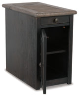 Tyler Creek - Grayish Brown / Black - Chair Side End Table