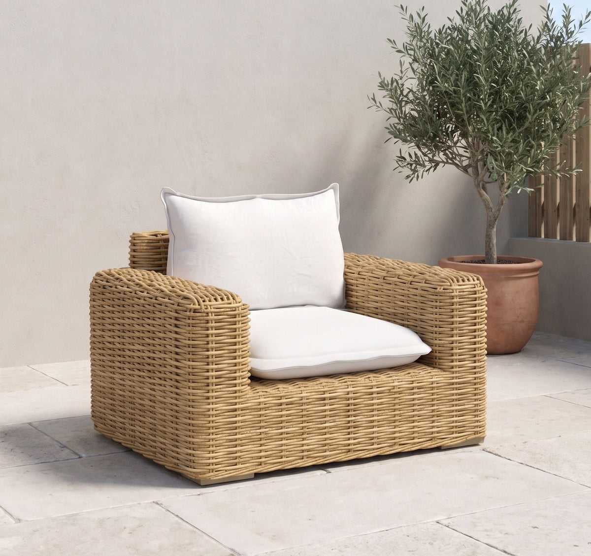 Playa - Club Chair With Flange Welt - Light Brown / White