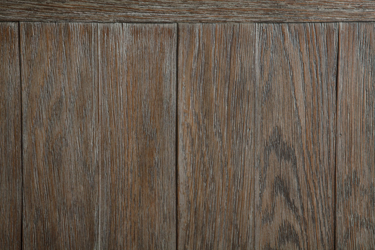 Tyler Creek - Sofa Table - Grayish Brown / Black
