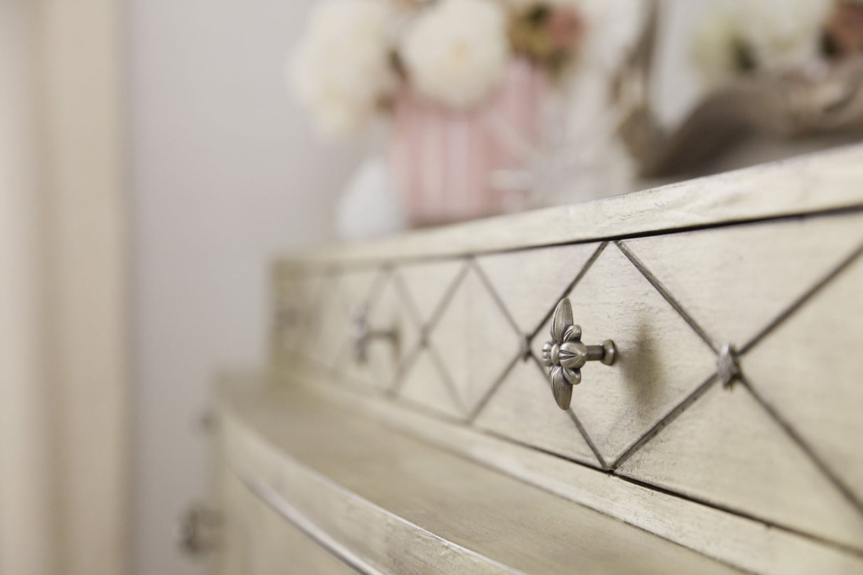 Sanctuary 2 - Diamont Dresser
