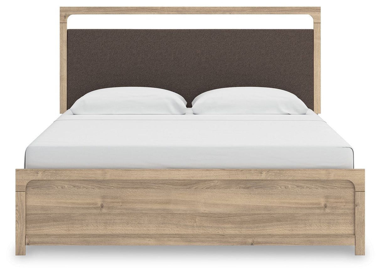 Kinlanni - Upholstered Panel Bed