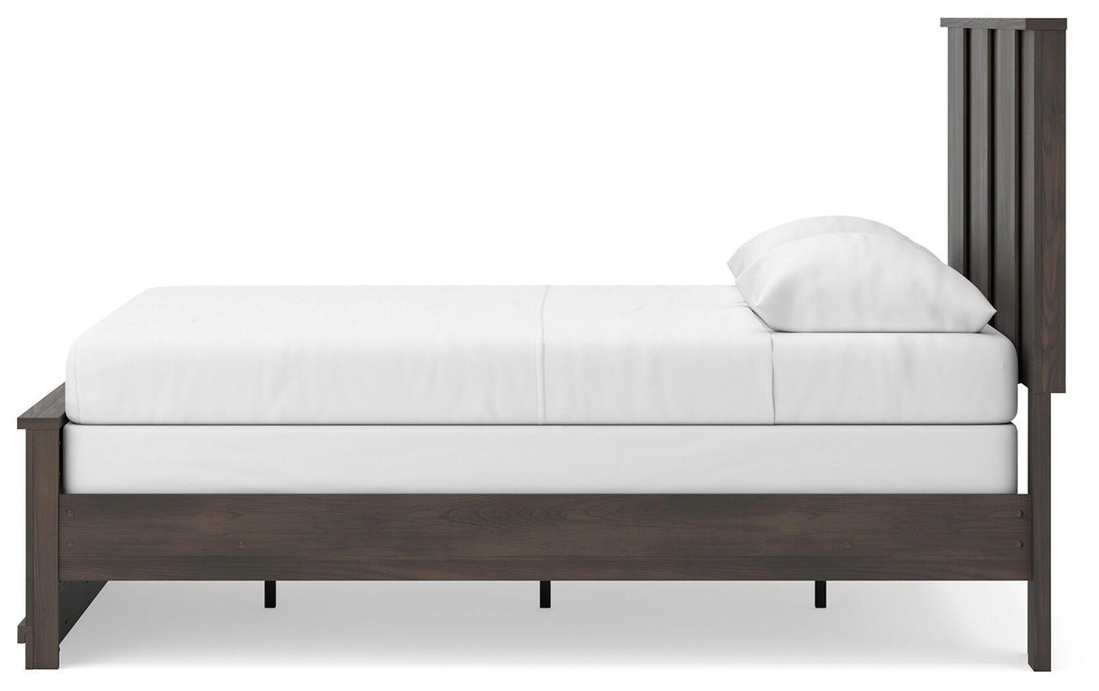 Shaehartin - Panel Bed
