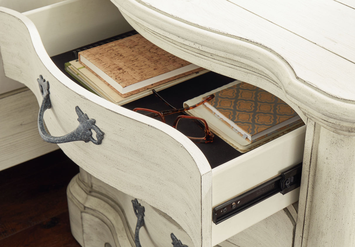 Arlendyne - Three Drawer Night Stand - Antique White