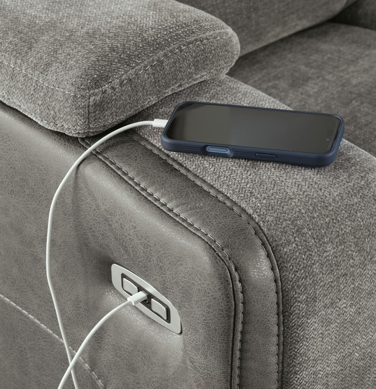Mixed Motion - Power Reclining Sofa With Adjustable Headrest