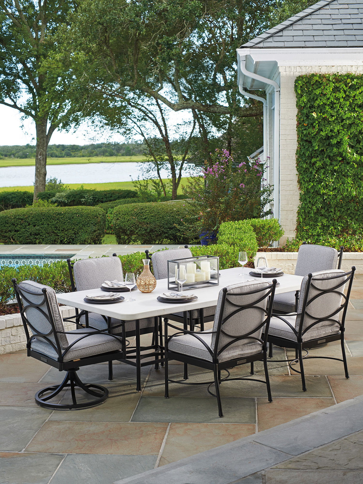 Pavlova - Dining Chair