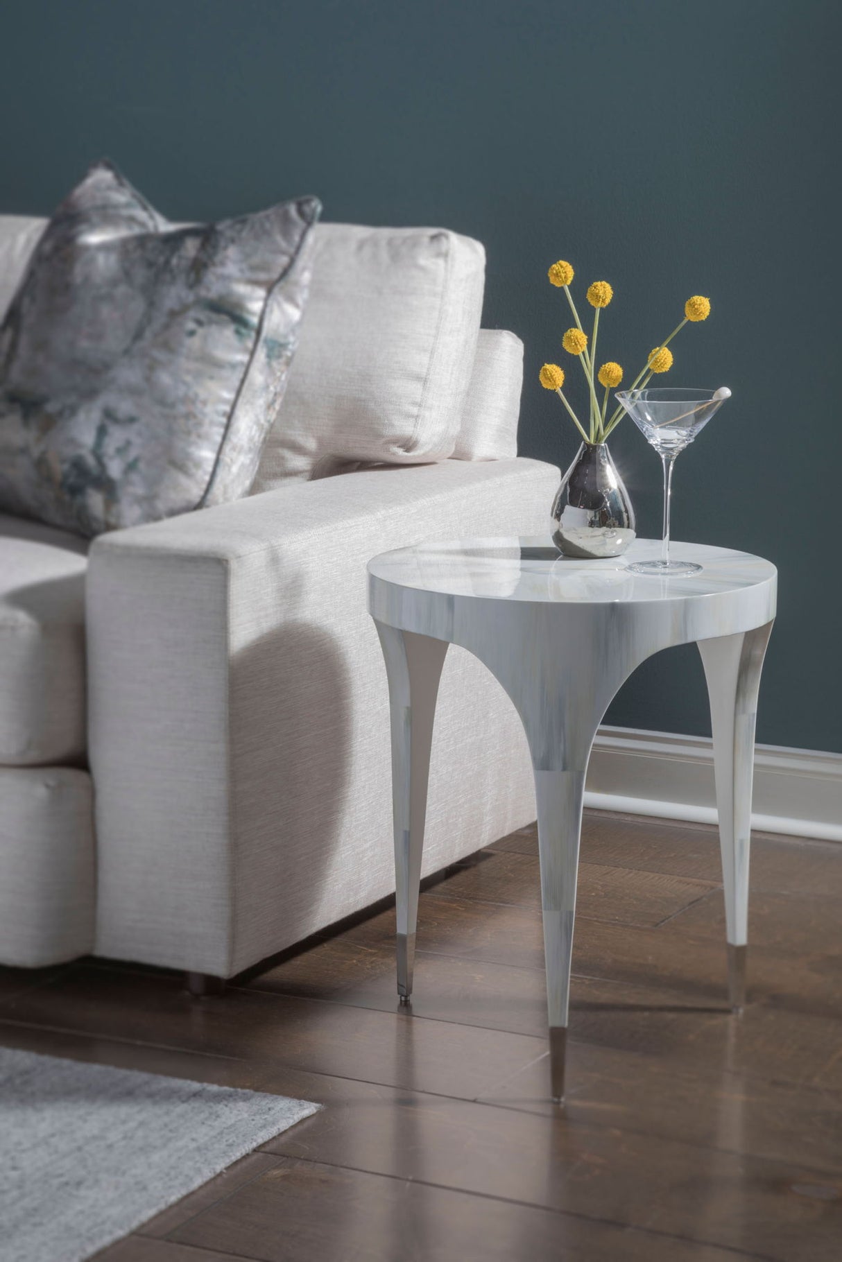 Signature Designs - Bello Round Spot Table - White