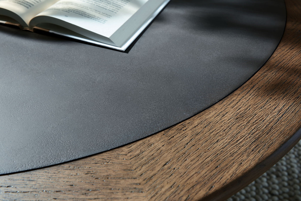 Dontayne - Round Table