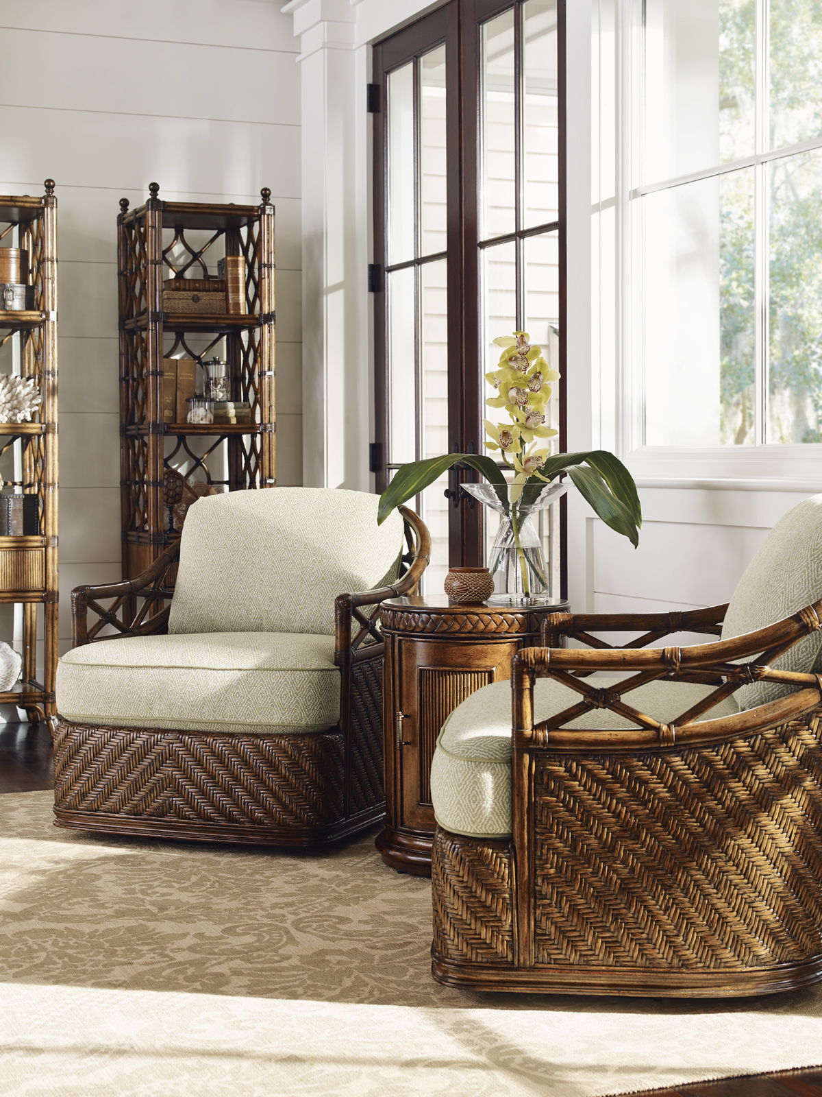 Bali Hai - Diamond Cove Swivel Chair - Dark Brown / Light Brown