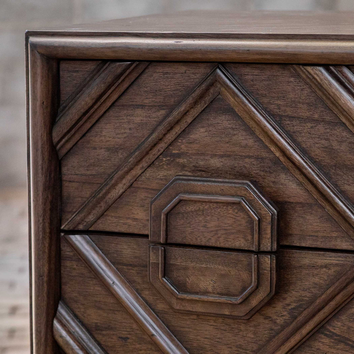 Mindra - Drawer Chest - Brown, Dark
