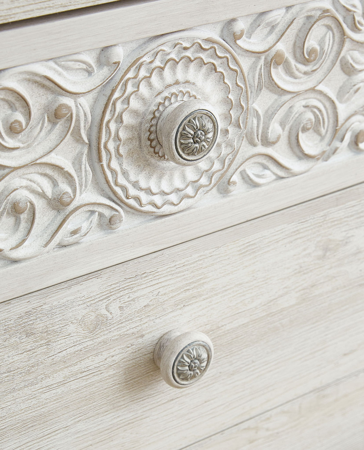 Paxberry - Six Drawer Dresser - Vinyl-Wrapped - Whitewash