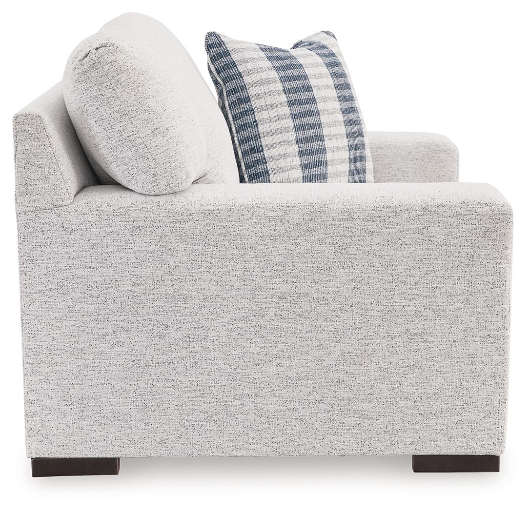 Belvoir - Chair And A Half