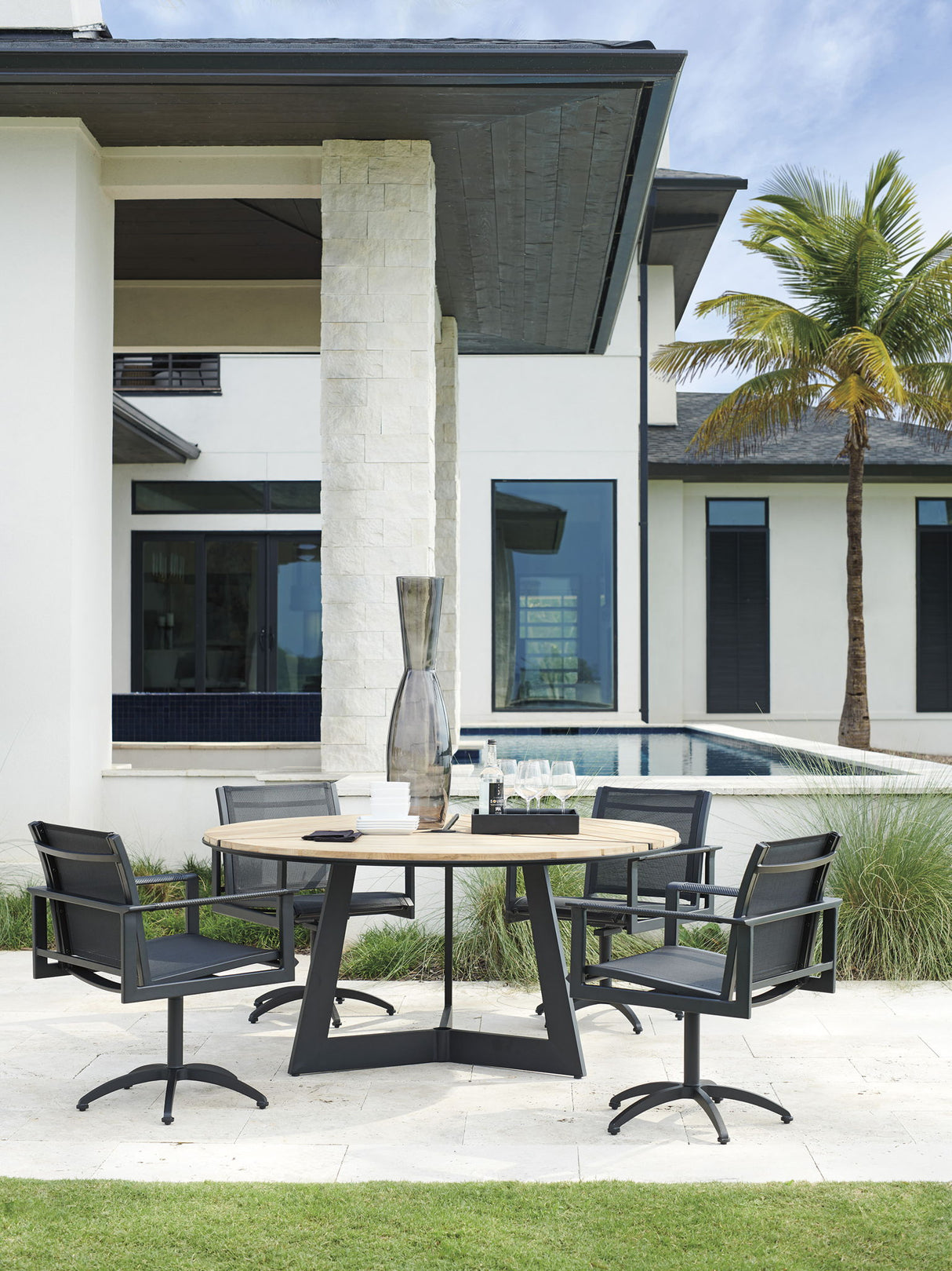 South Beach - Swivel Rocker Dining Chair - Dark Gray