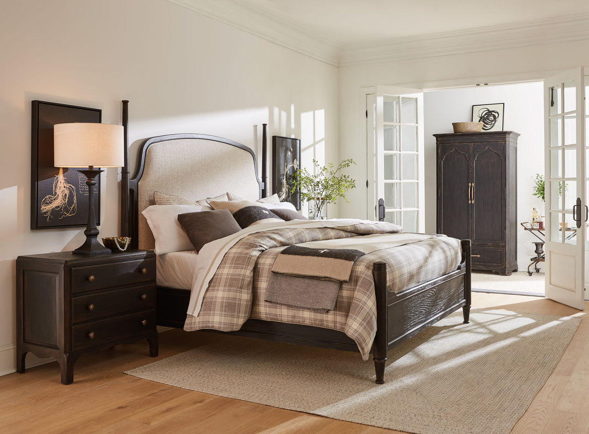 Americana - Upholstered Poster Bed