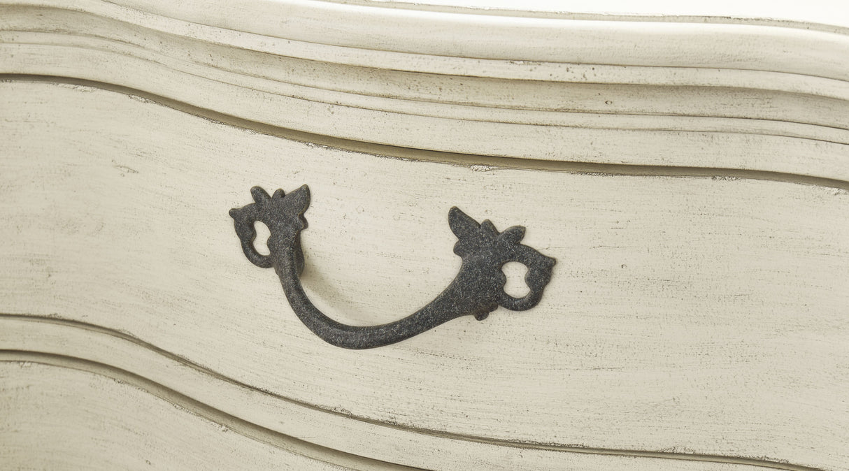 Arlendyne - Dresser - Antique White