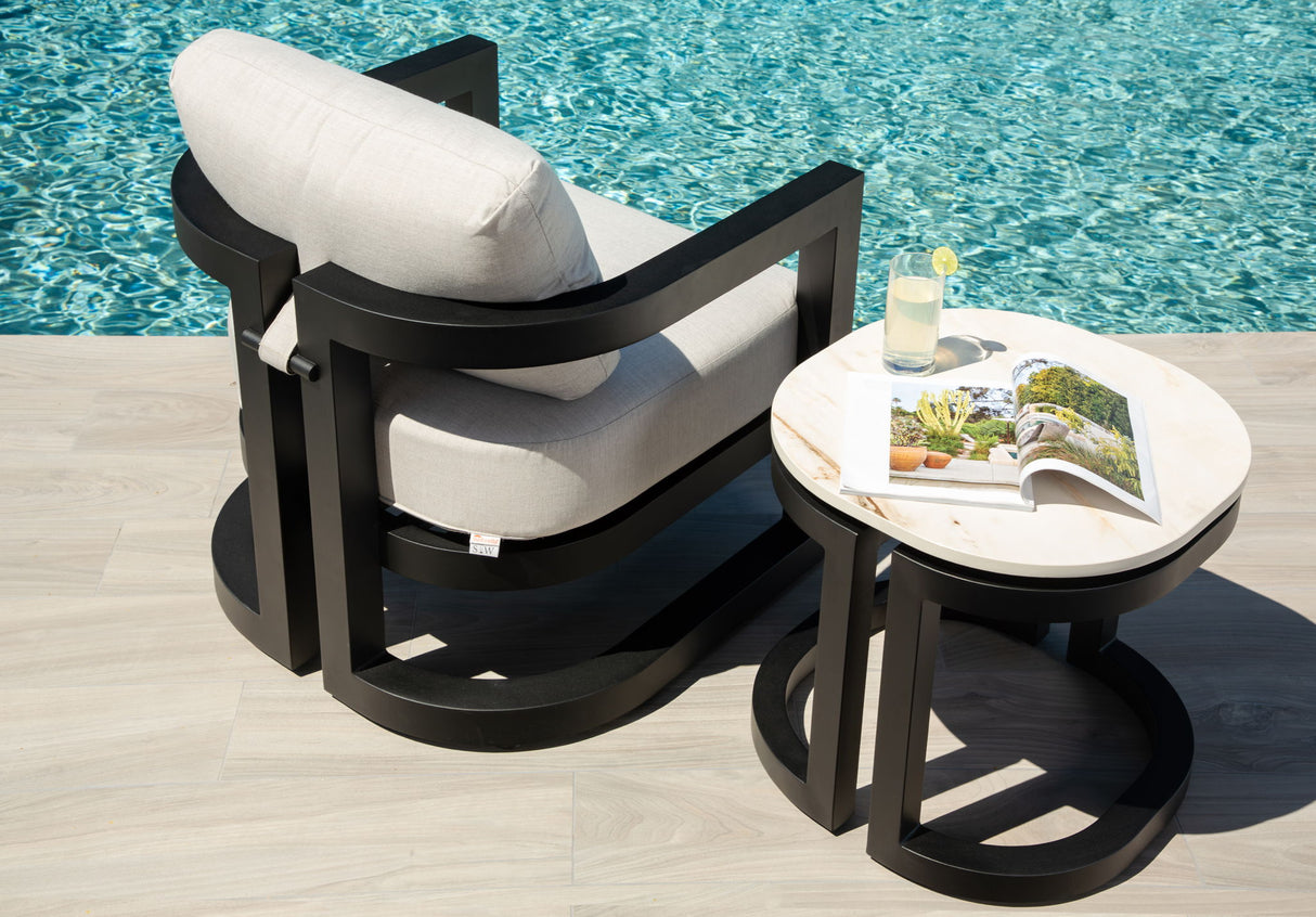 Malibu - Club Chair - Black / White