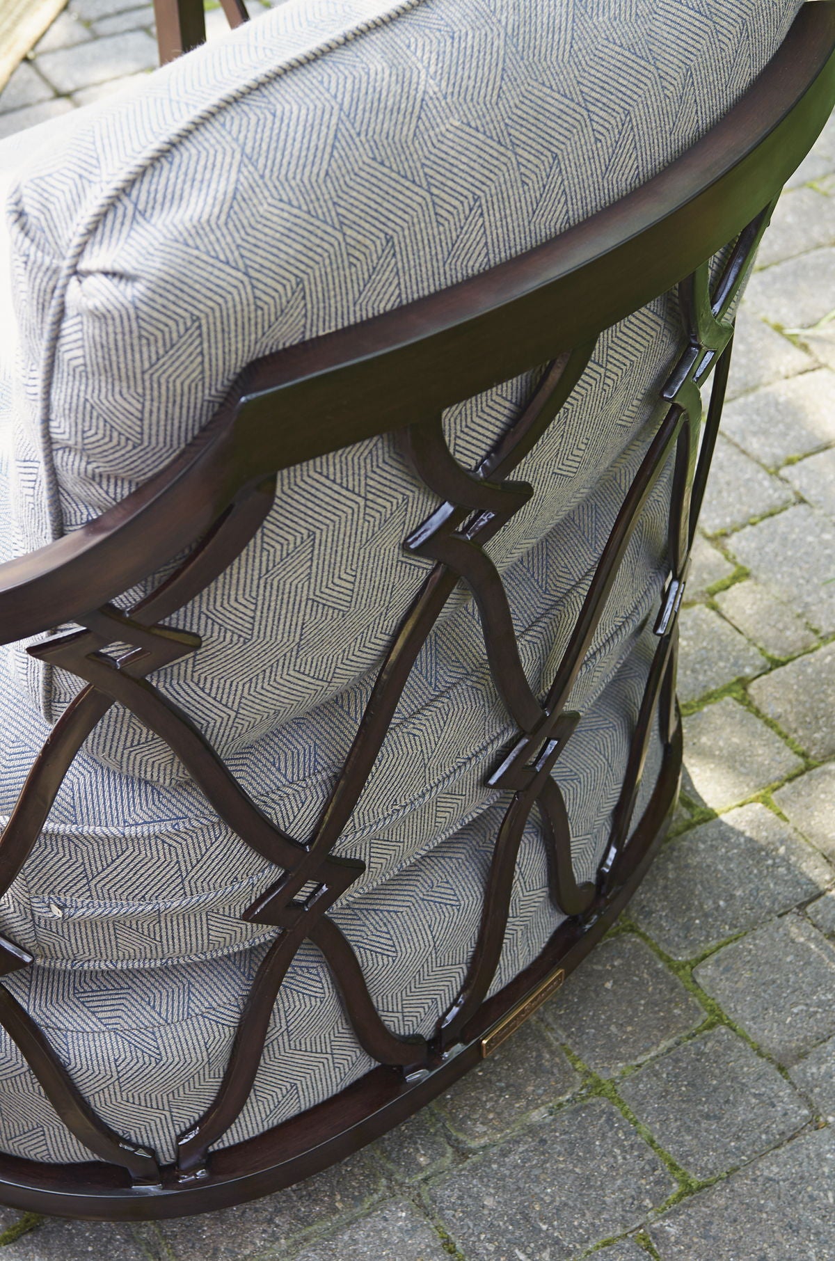 Royal Kahala Black Sands - Swivel Chair - Dark Brown