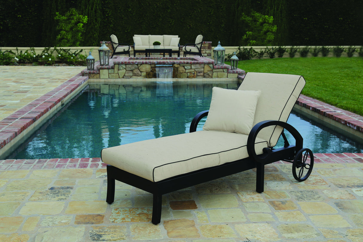 Monterey - Chaise Lounge - Beige